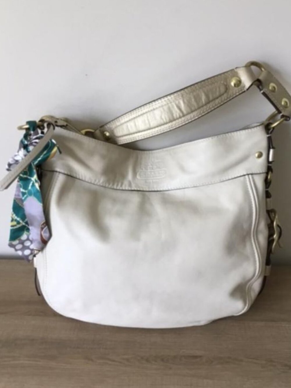 Coach Zoe Cream Leather Hobo Shoulder Bag Gold Buckle Sides A0982 12669